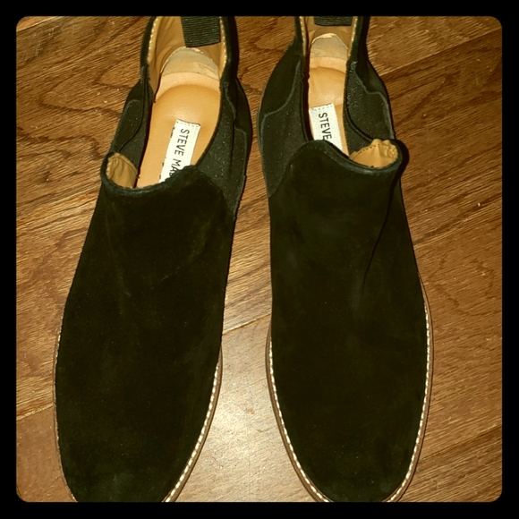 Steve Madden Other - Suede boots 8M